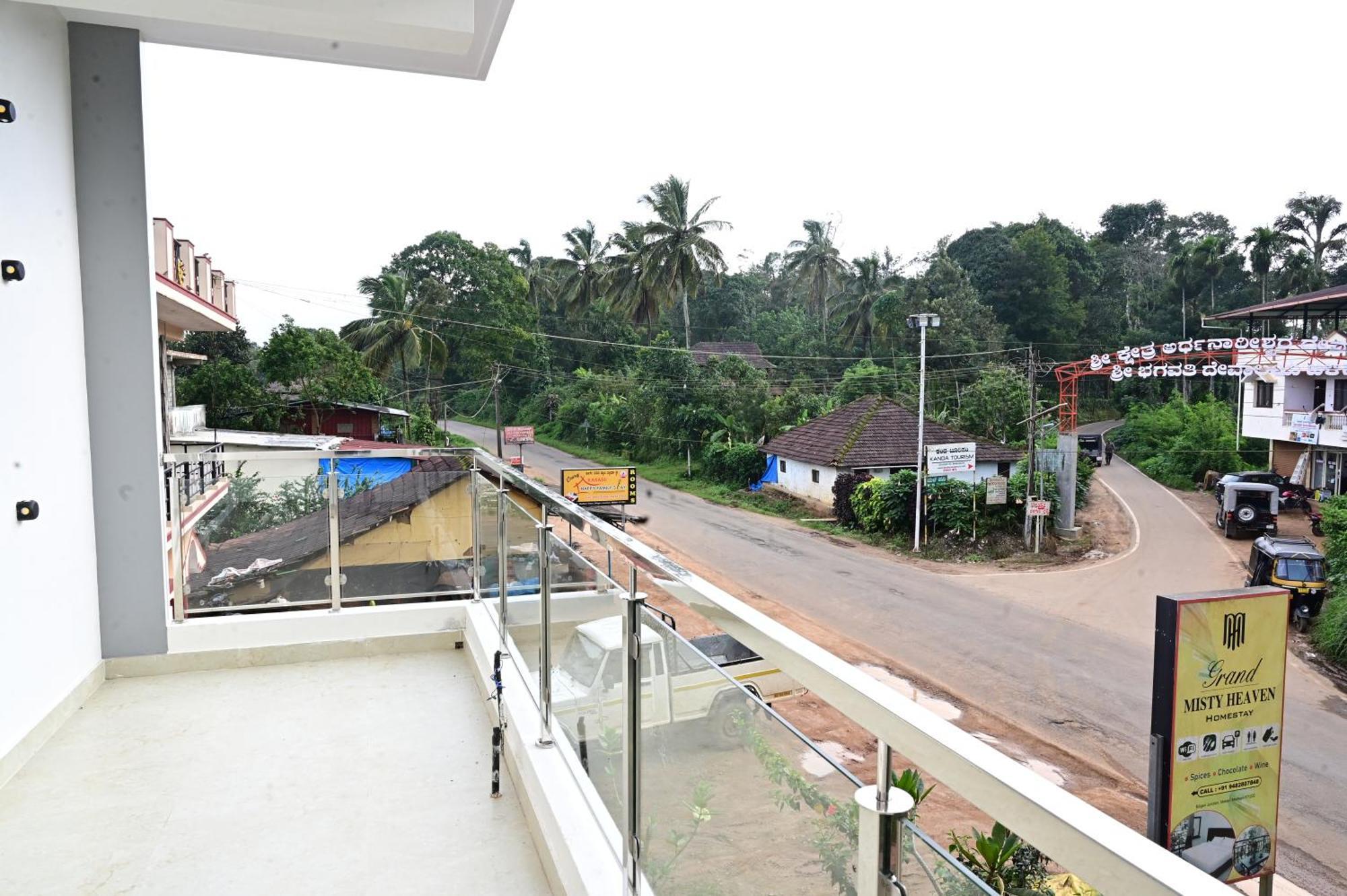 Grand Misty Heaven Vila Madikeri Exterior foto