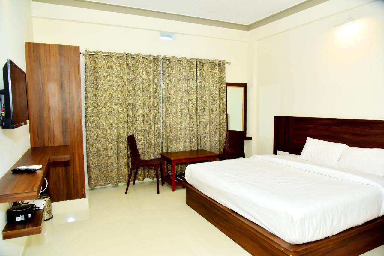 Grand Misty Heaven Vila Madikeri Exterior foto